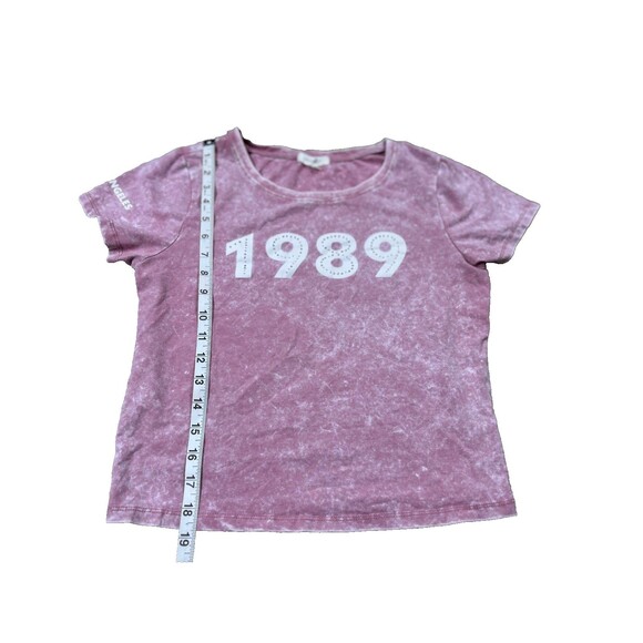 No Connections Women's 1989 Taylor Swift Shirt Pink Large Los Angeles Rhinestone - Picture 3 of 7